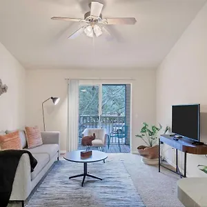 Viagem Prime Location And Open 2br Balcony Pool Gym Bradenton